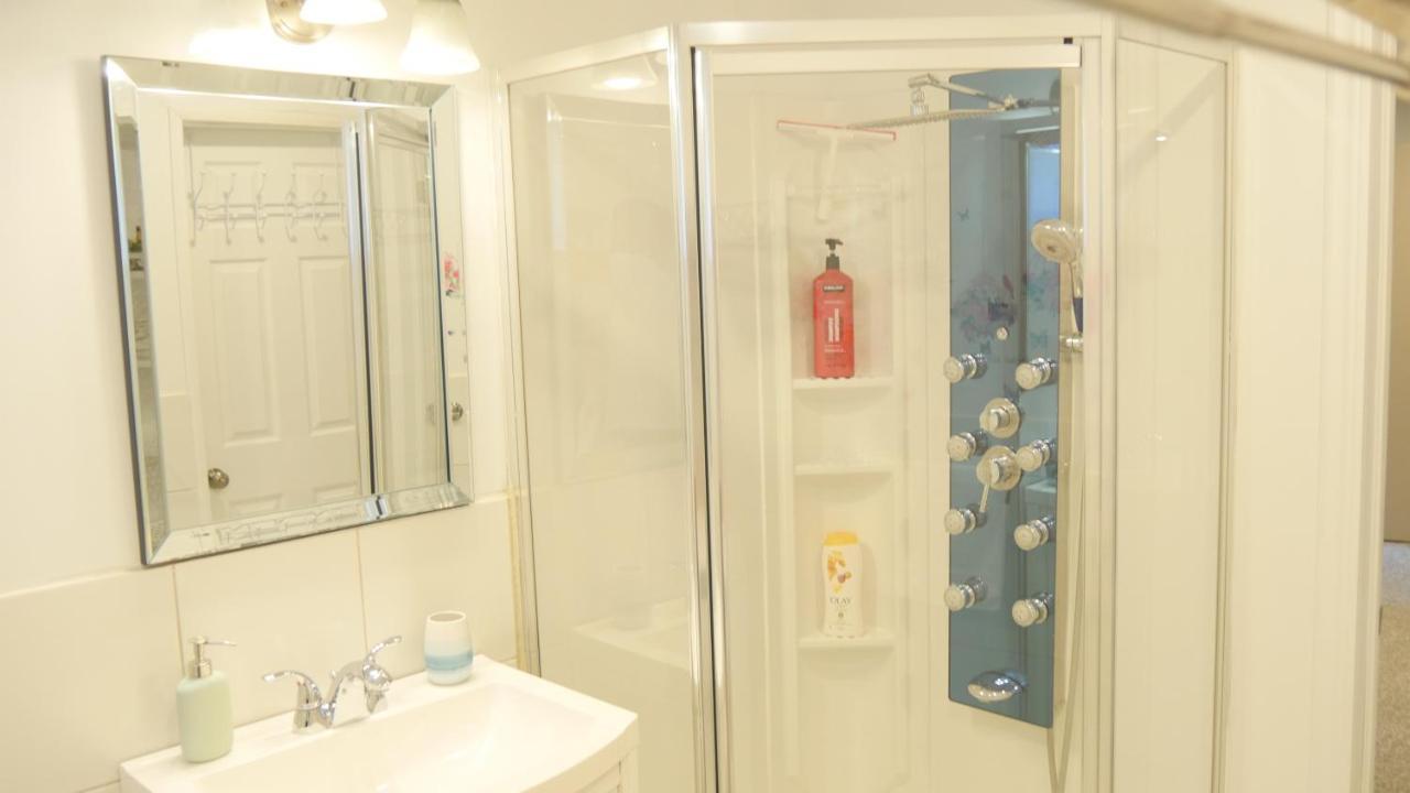 מיסיסאוגה Applewood Gardens Apartment מראה חיצוני תמונה