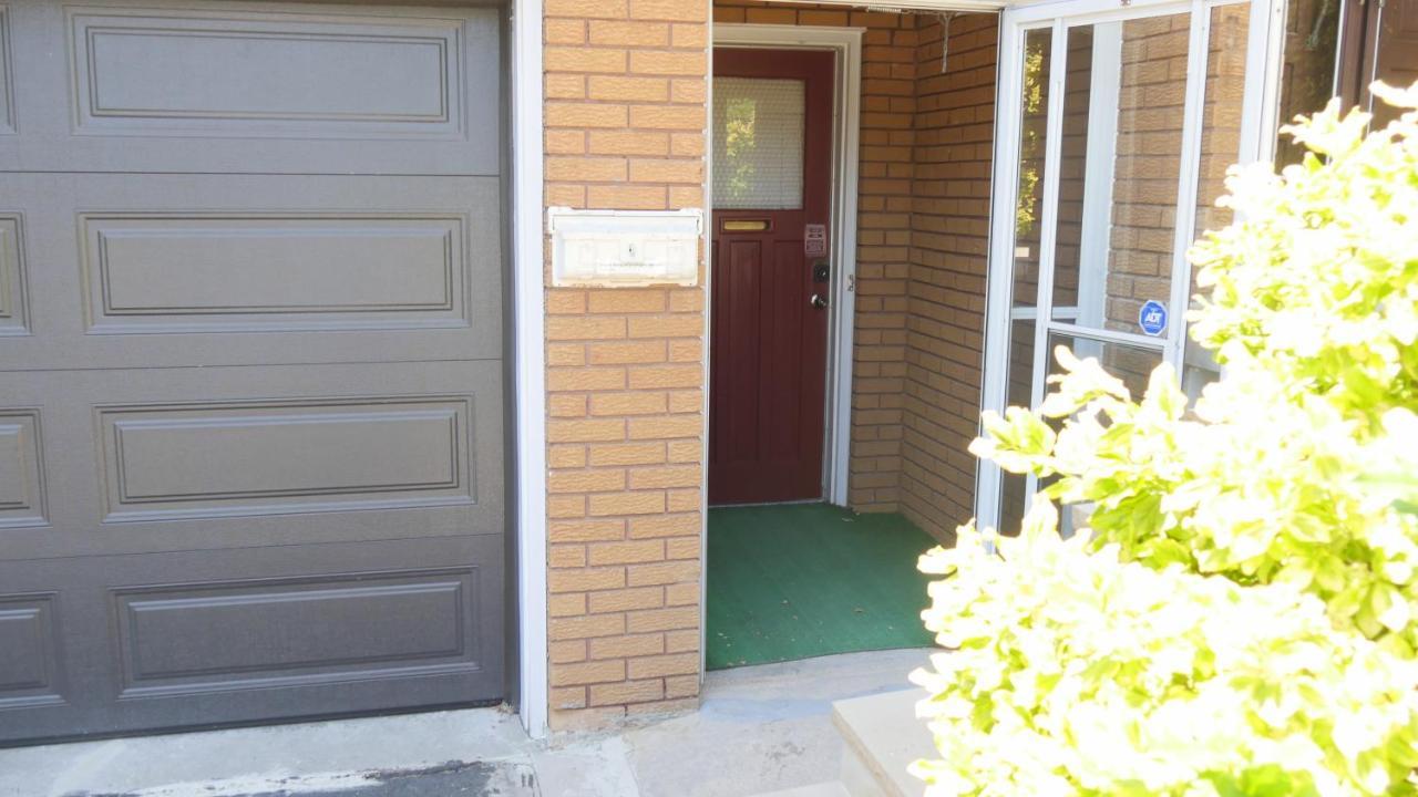 מיסיסאוגה Applewood Gardens Apartment מראה חיצוני תמונה
