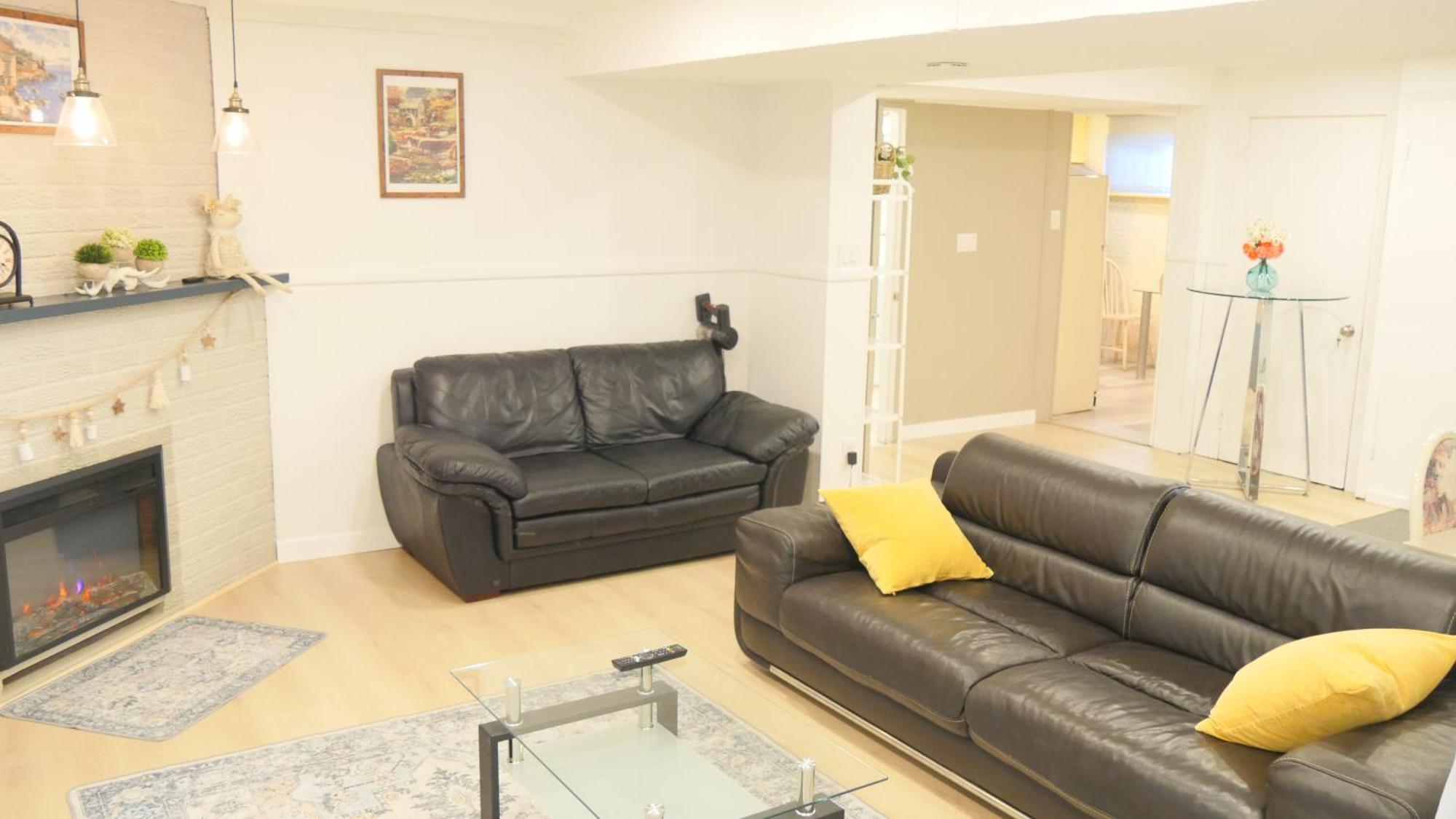 מיסיסאוגה Applewood Gardens Apartment מראה חיצוני תמונה